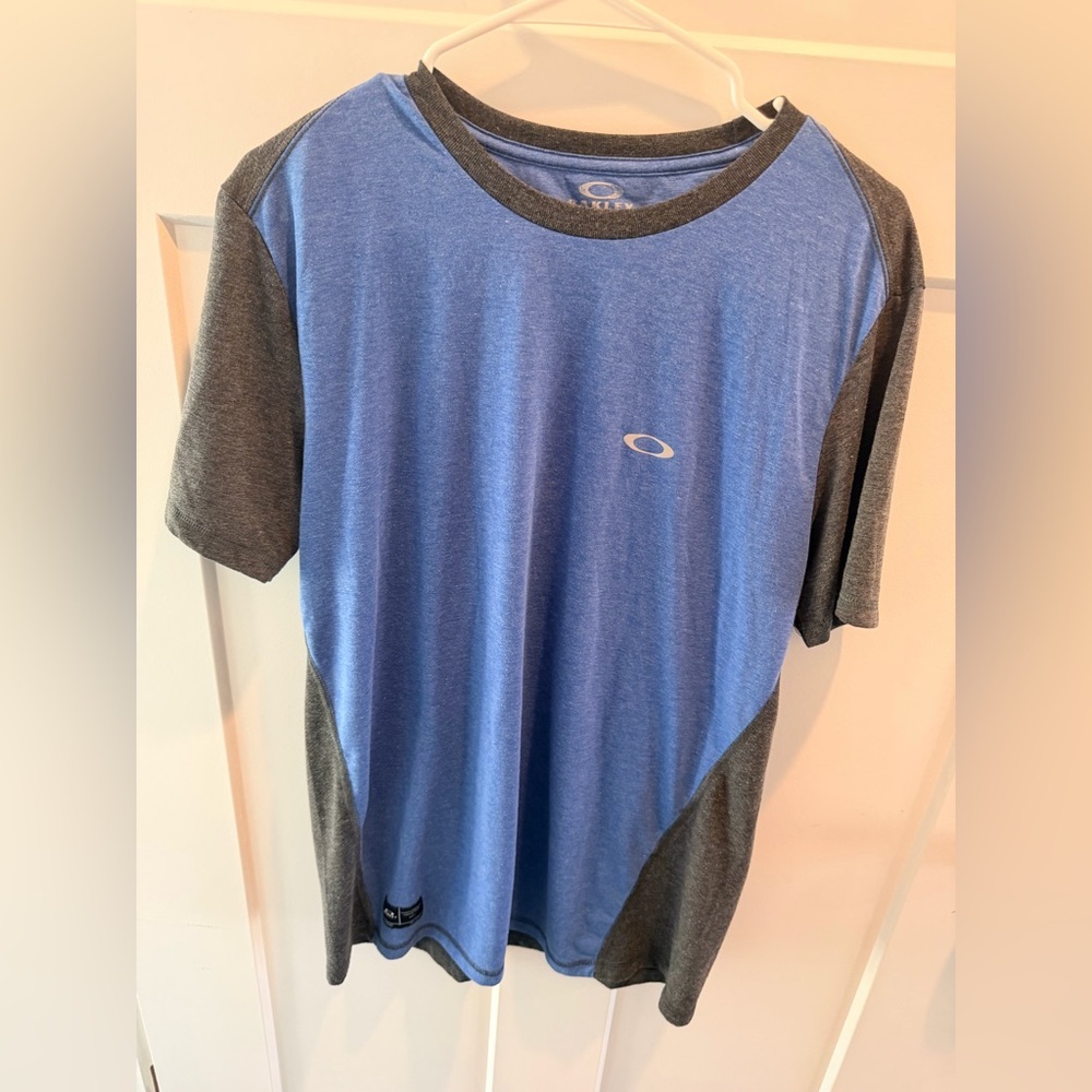 Oakley Hydrolix Performance Tee Large Blue Athletic Workout Shirt
